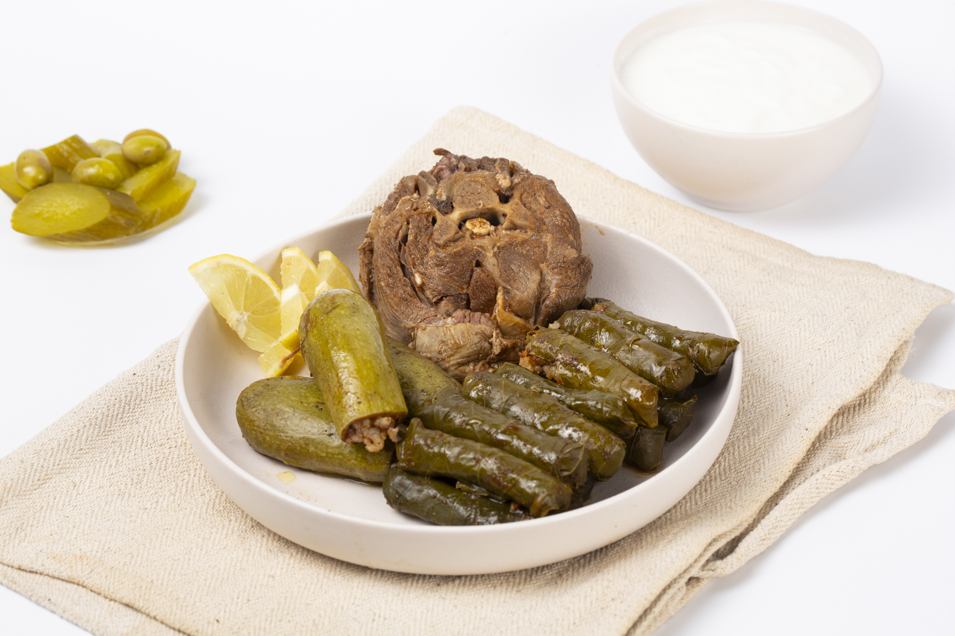 kousa w warak enab (stuffed zucchini & vine leaves)
